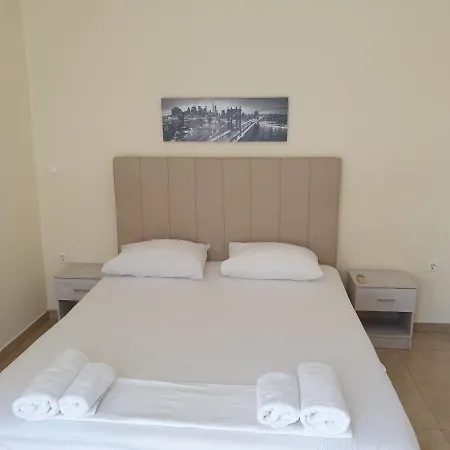 Dreamy Center 1 Thesbnbgr Apartament *